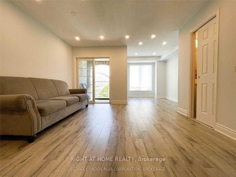 16 Thornharrold Street photo 4