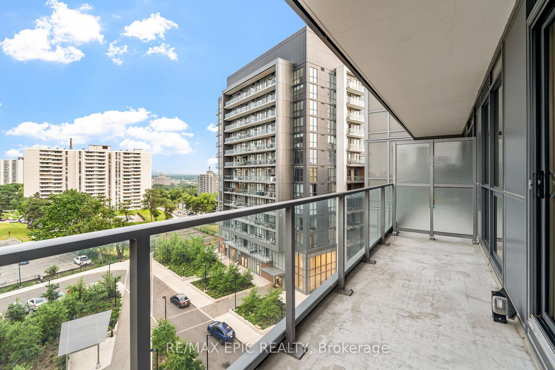 38 Forest Manor Road Unit 705 photo 20