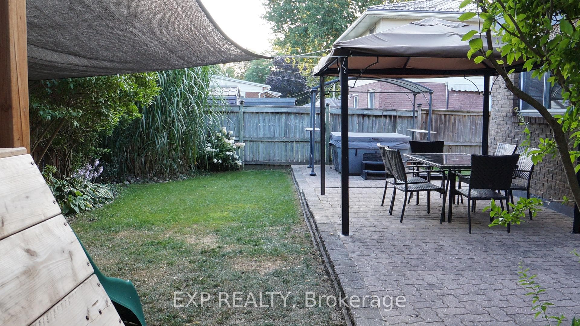 249 Whitelock Street photo 36