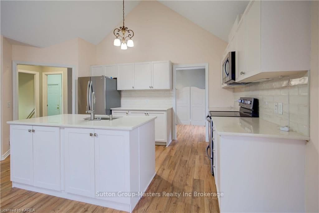 124 BRITANNIA Crescent photo 18
