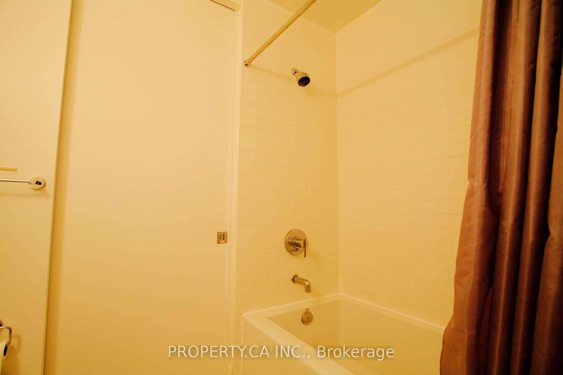 103 The Queensway N/A Unit 2815 photo 13