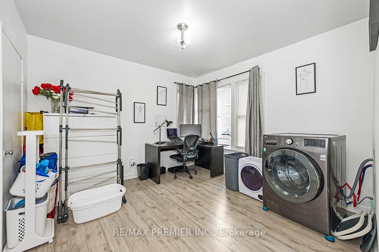 2934 Weston Road photo 14