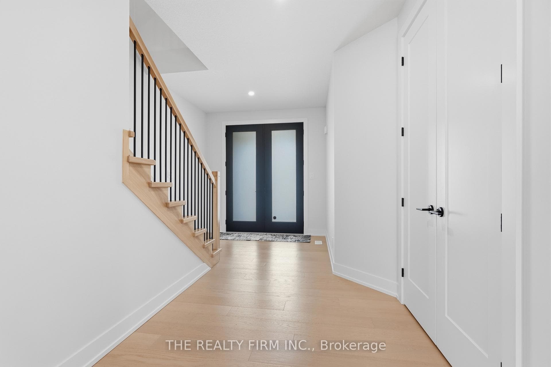 2611 Buroak Drive photo 5