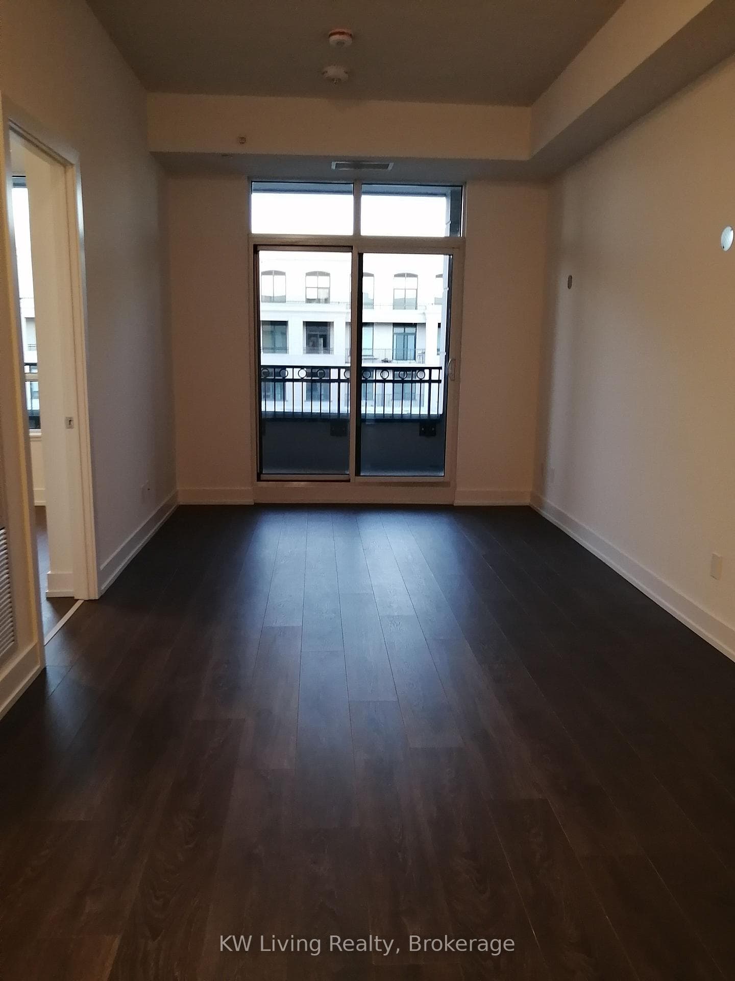 268 Buchanan Drive Unit 822W photo 3