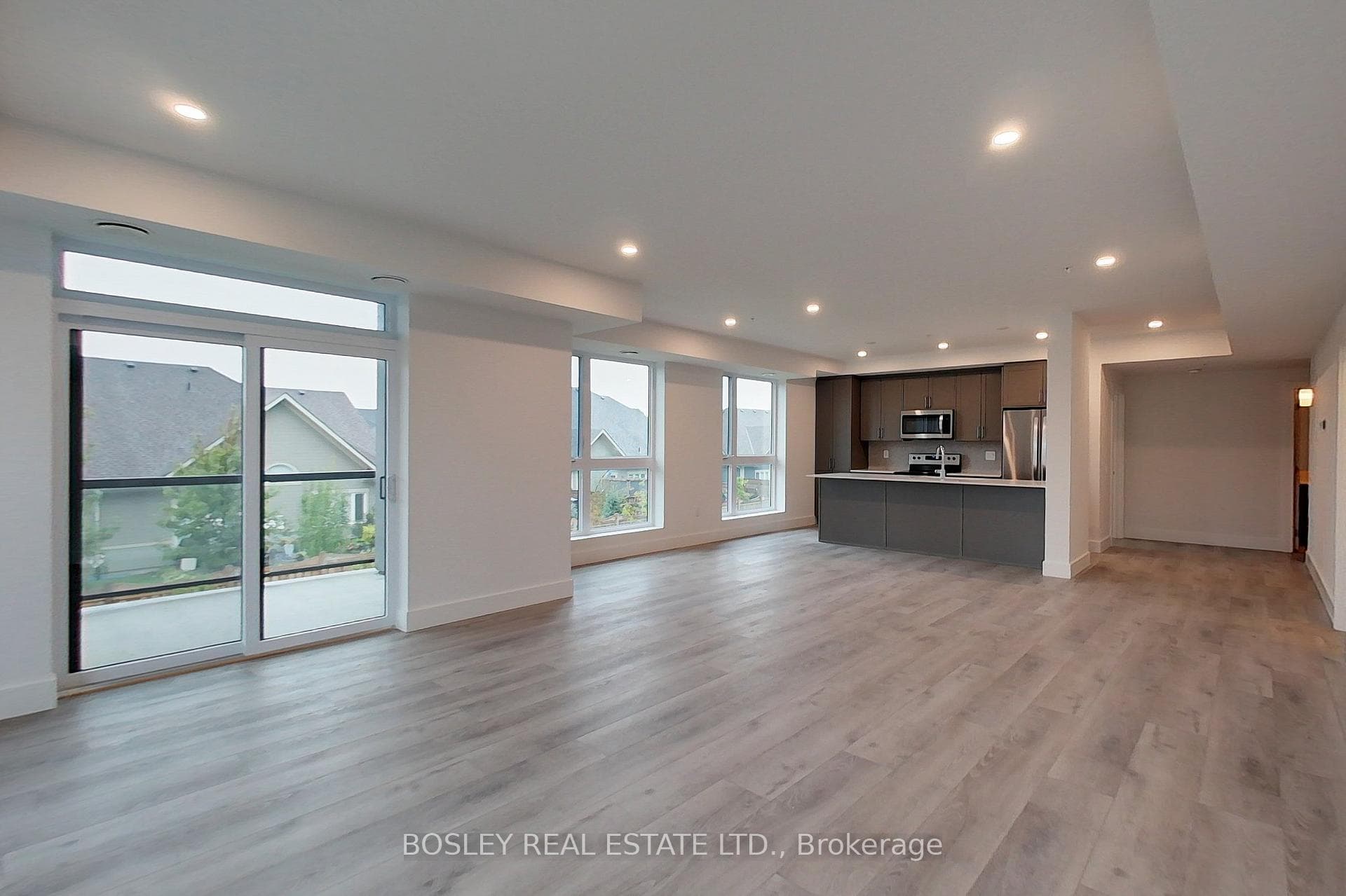 4 Kimberly Lane Unit 209 photo 18