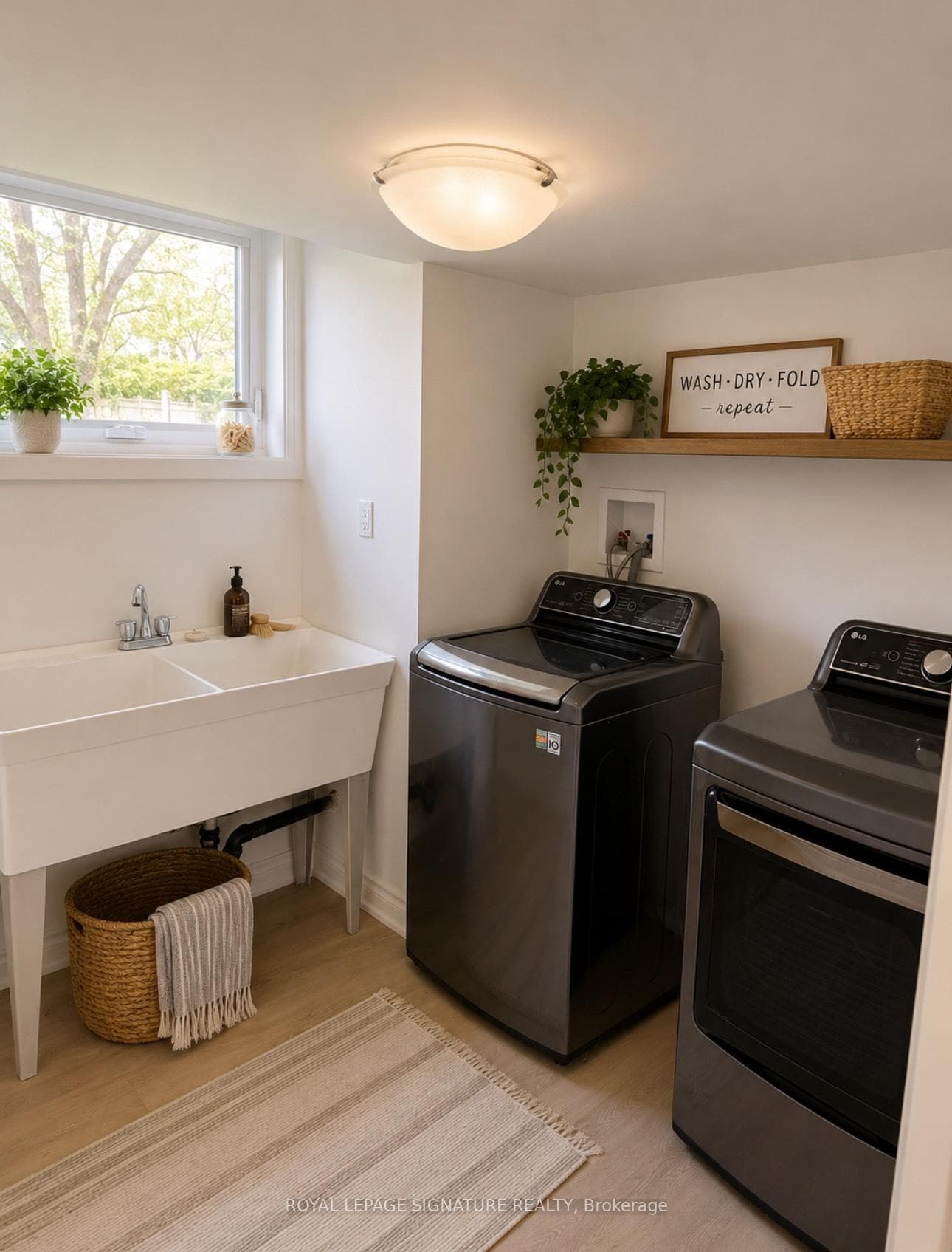 24 Crossley Court photo 8