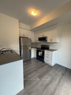 1695 Dersan Street Unit 902 photo 5