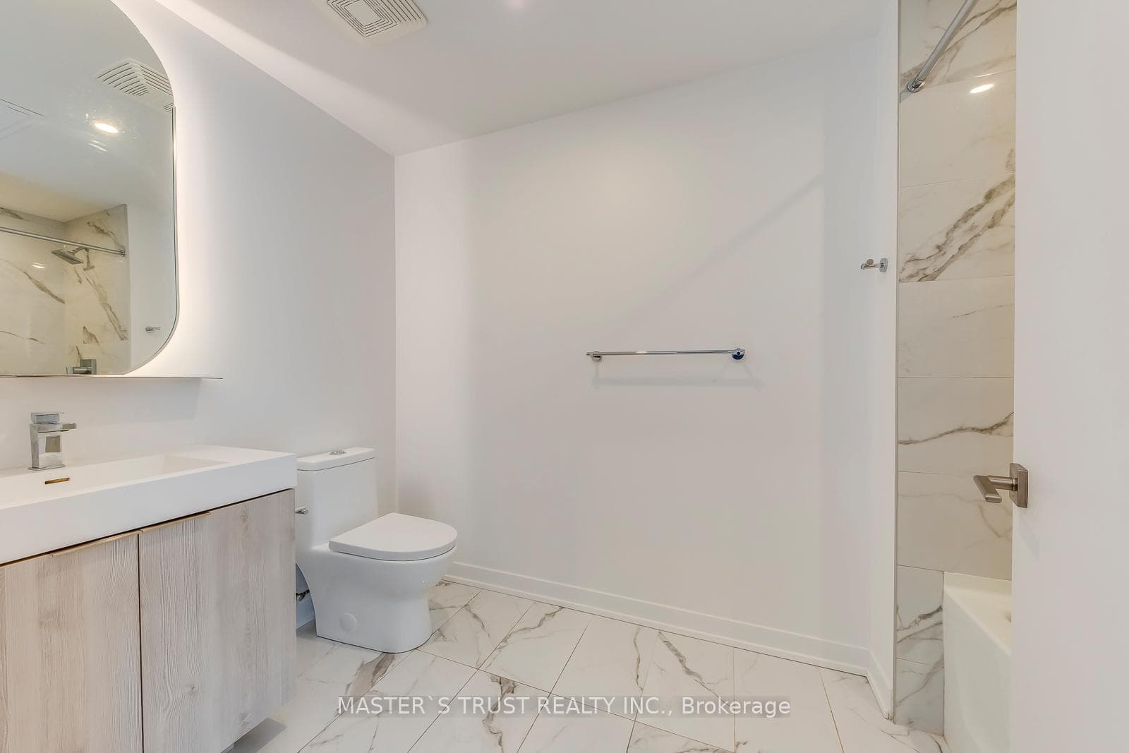 15 Holmes Avenue Unit 704 photo 9