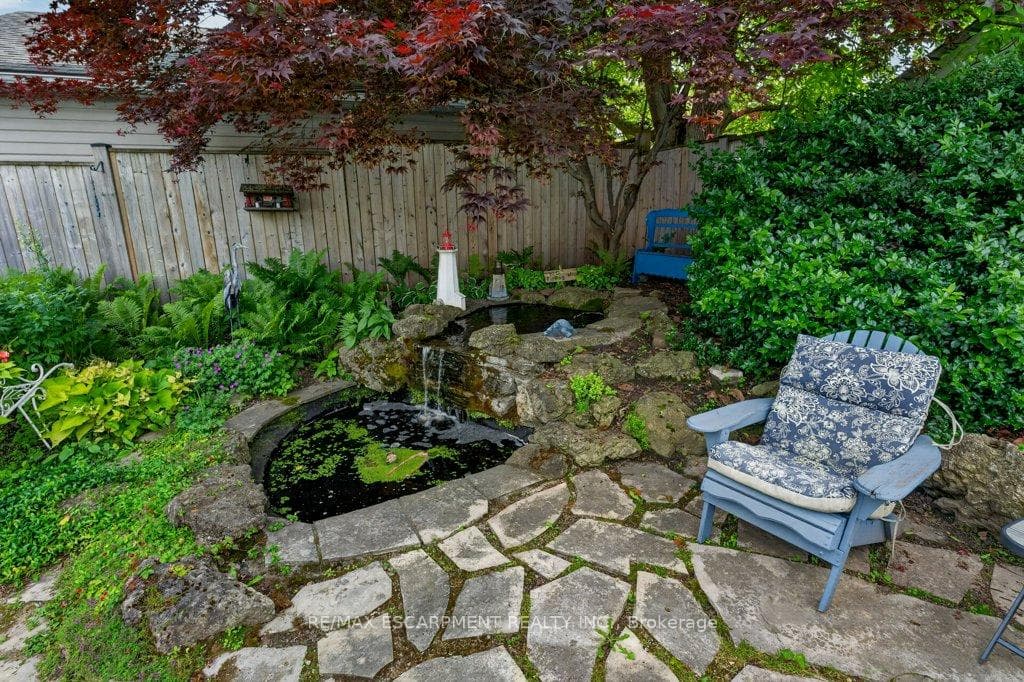 15 Roxanne Drive photo 33