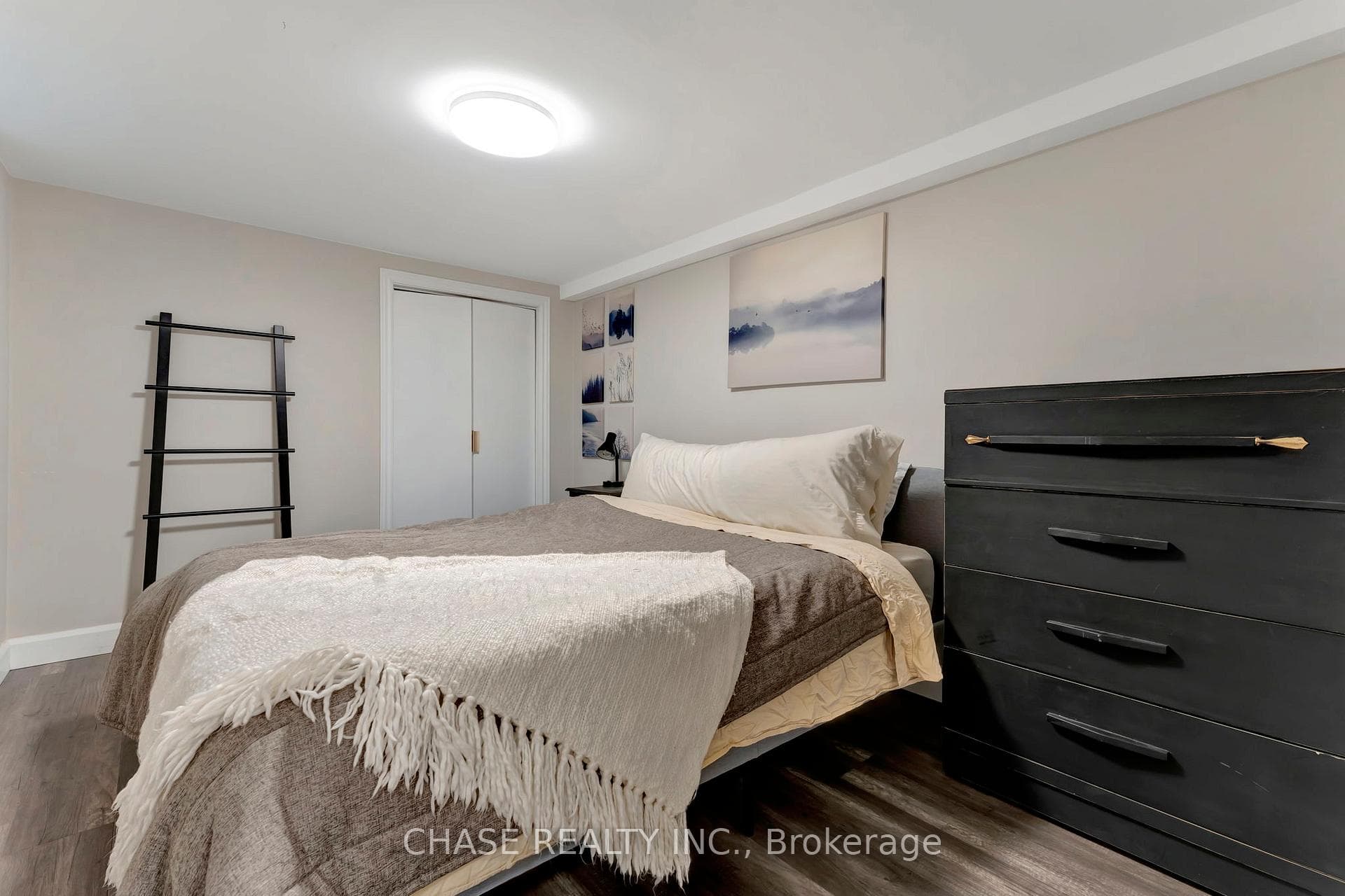 279 Paling Avenue photo 22