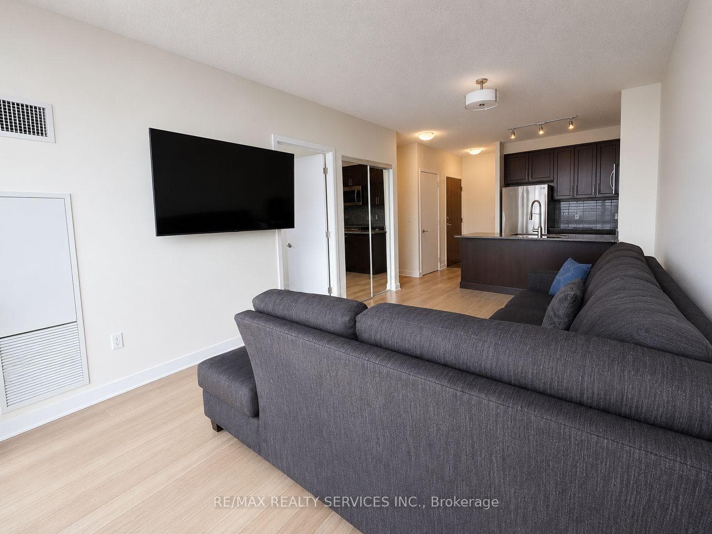 3975 Grand Park Drive Unit 1506 photo 10