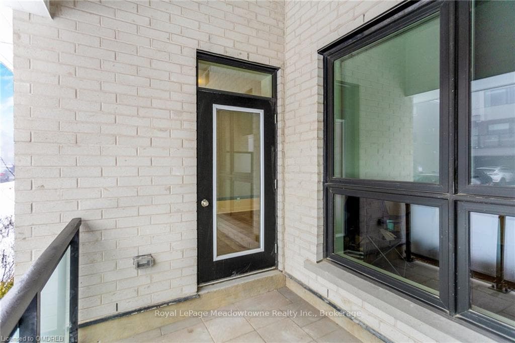470 GORDON KRANTZ Avenue Unit 117 photo 33