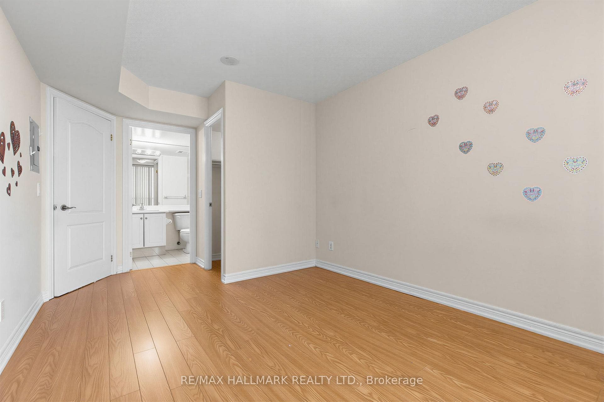 50 Disera Drive Unit 1206 photo 18