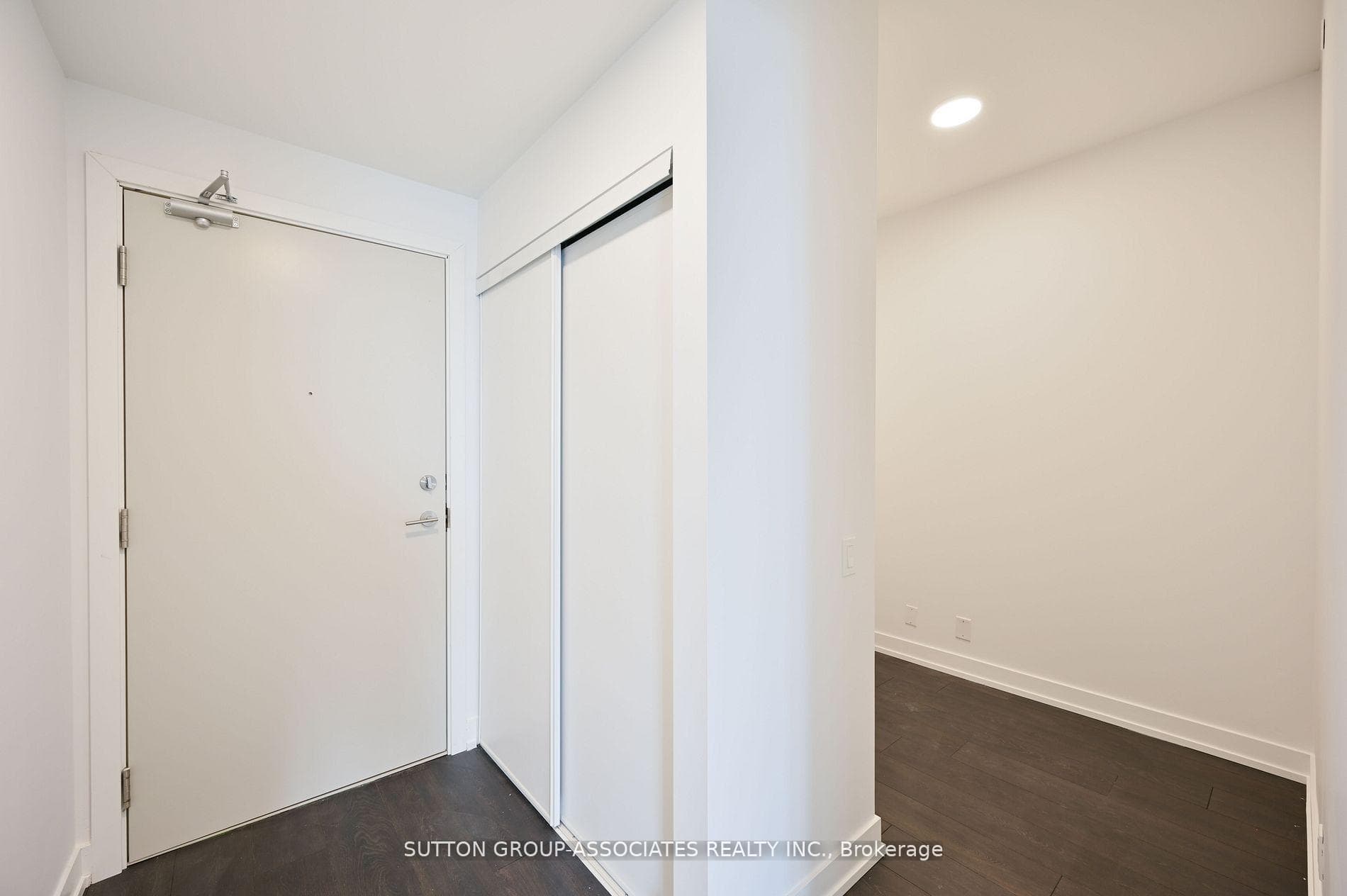 215 Veterans Drive Unit 1010 photo 19