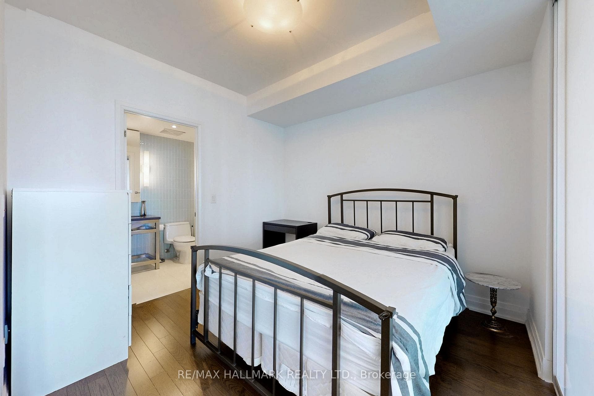 80 John Street Unit 3804 photo 17