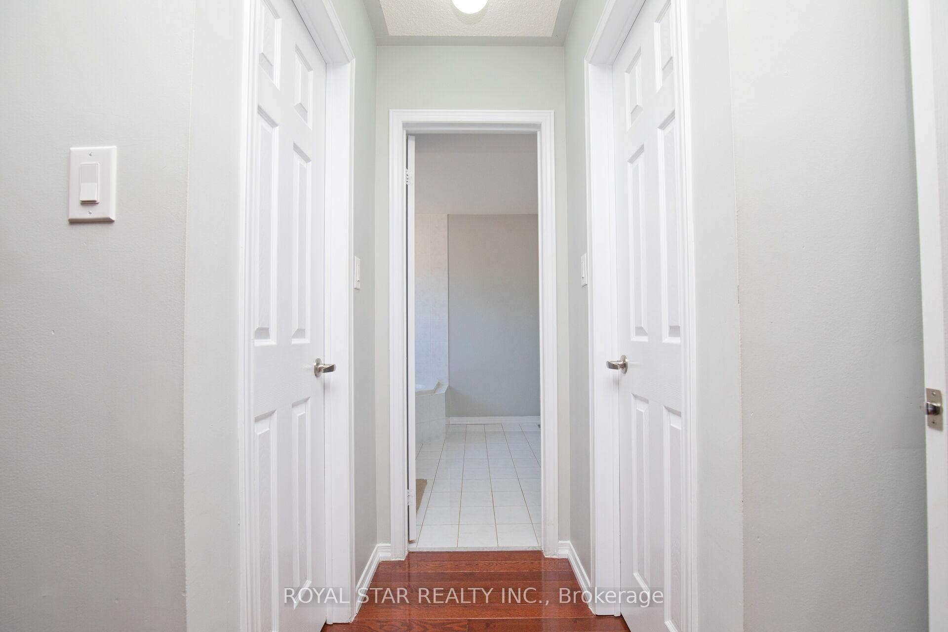 51 Cape Dorset Crescent photo 24