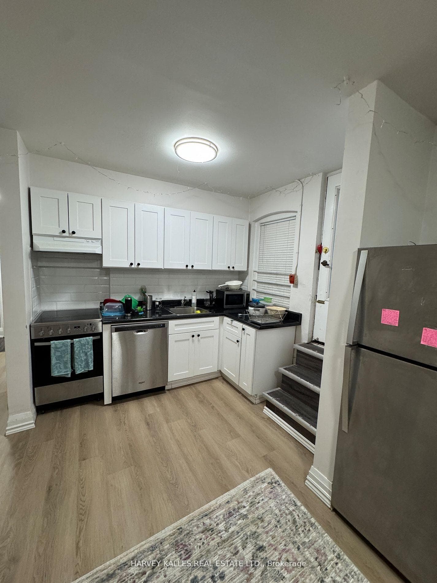 1065 Bathurst Street Unit 2 photo 2
