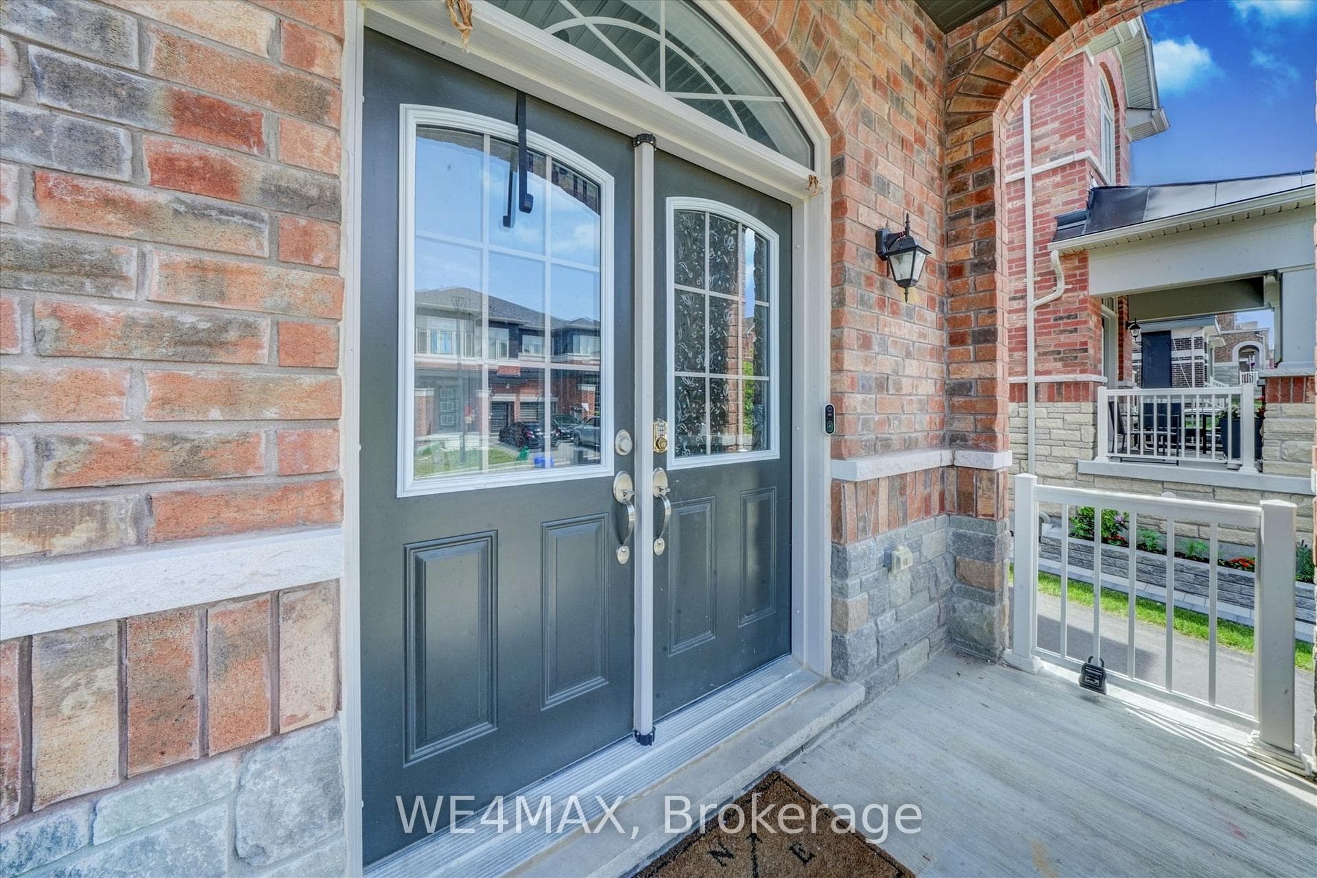 2420 Florentine Place photo 3