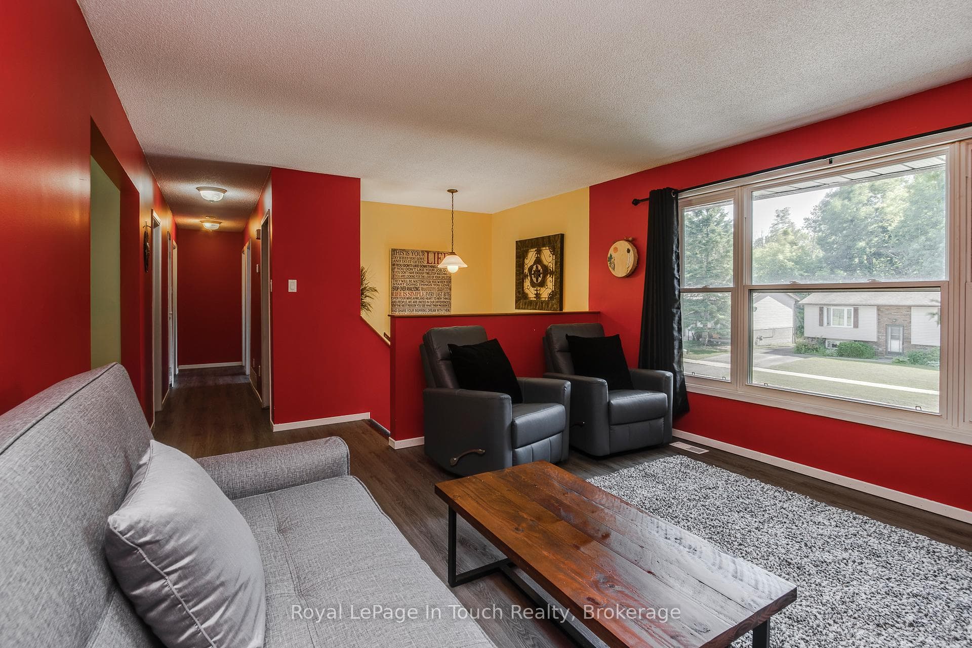 817 Birchwood Drive photo 4