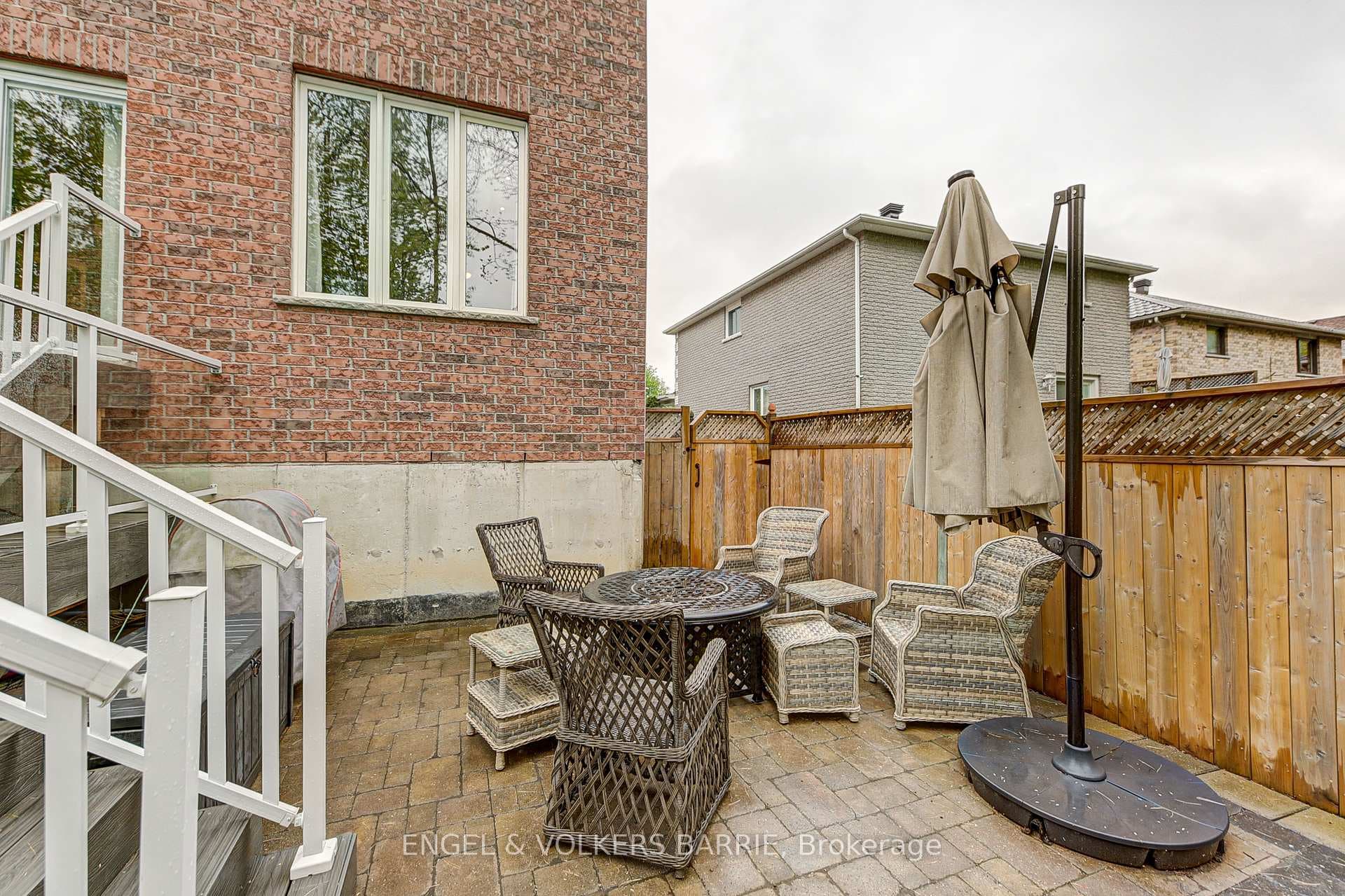 95 Nicholson Drive photo 33