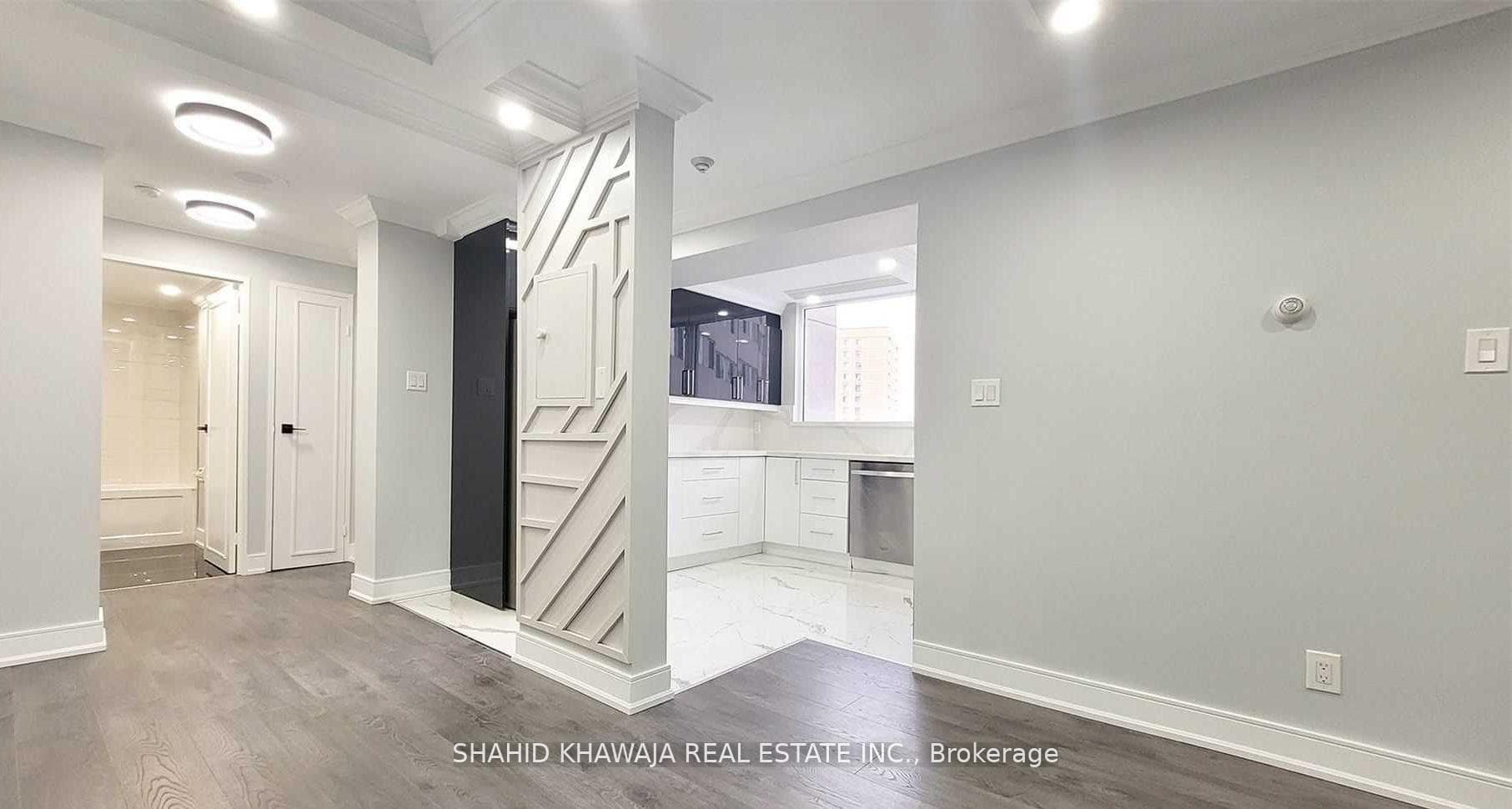 3700 Kaneff Crescent Unit 1010 photo 10