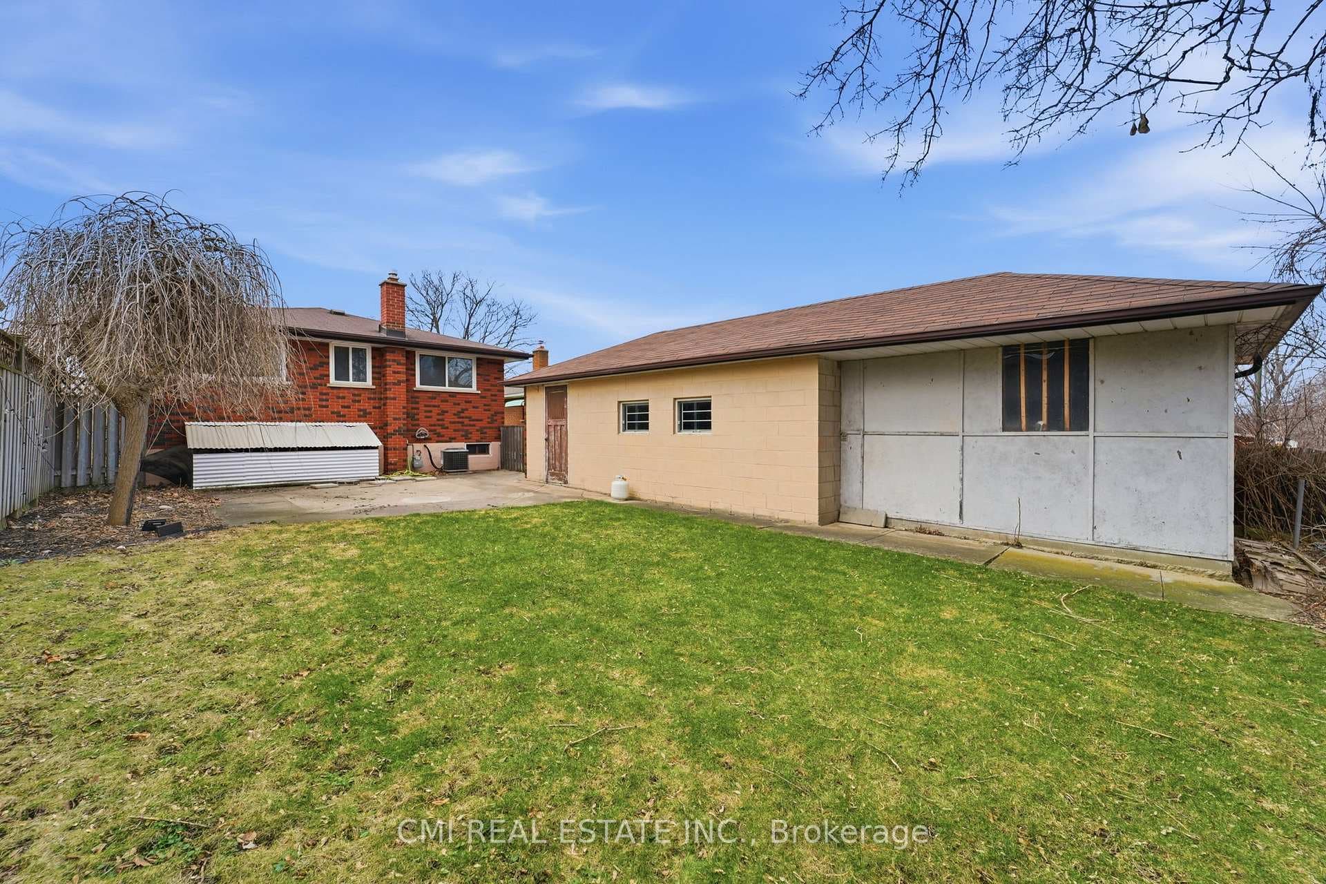 251 Fairridge Road photo 40