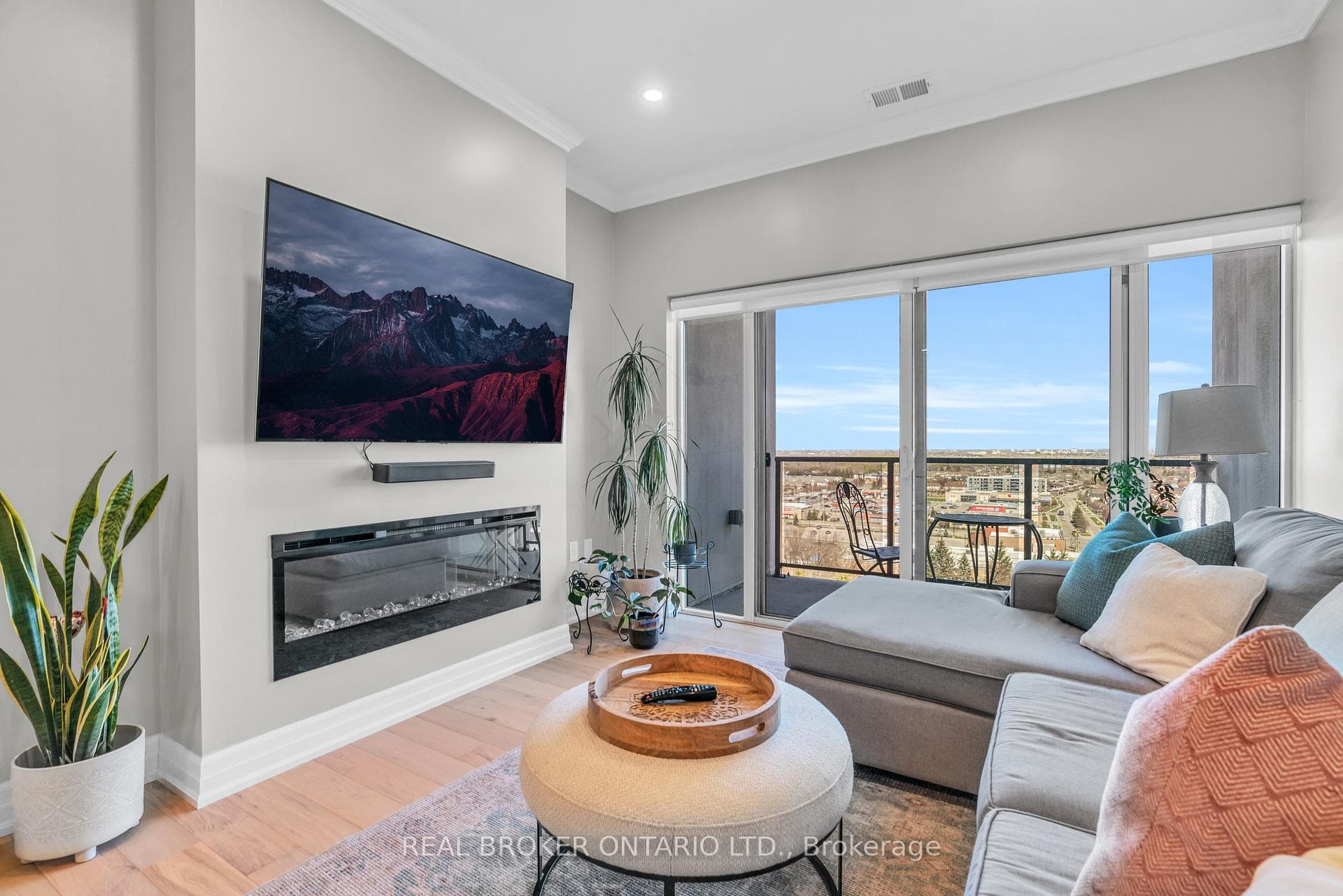 1880 Gordon Street Unit 1009 photo 12