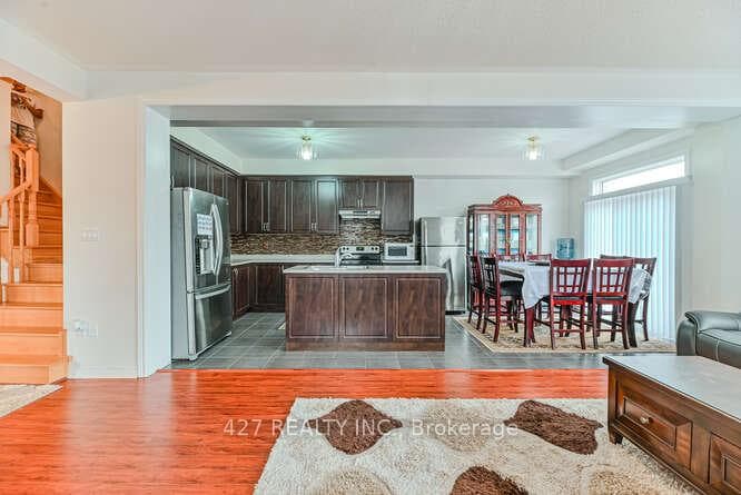 99 Gallagher Crescent photo 14