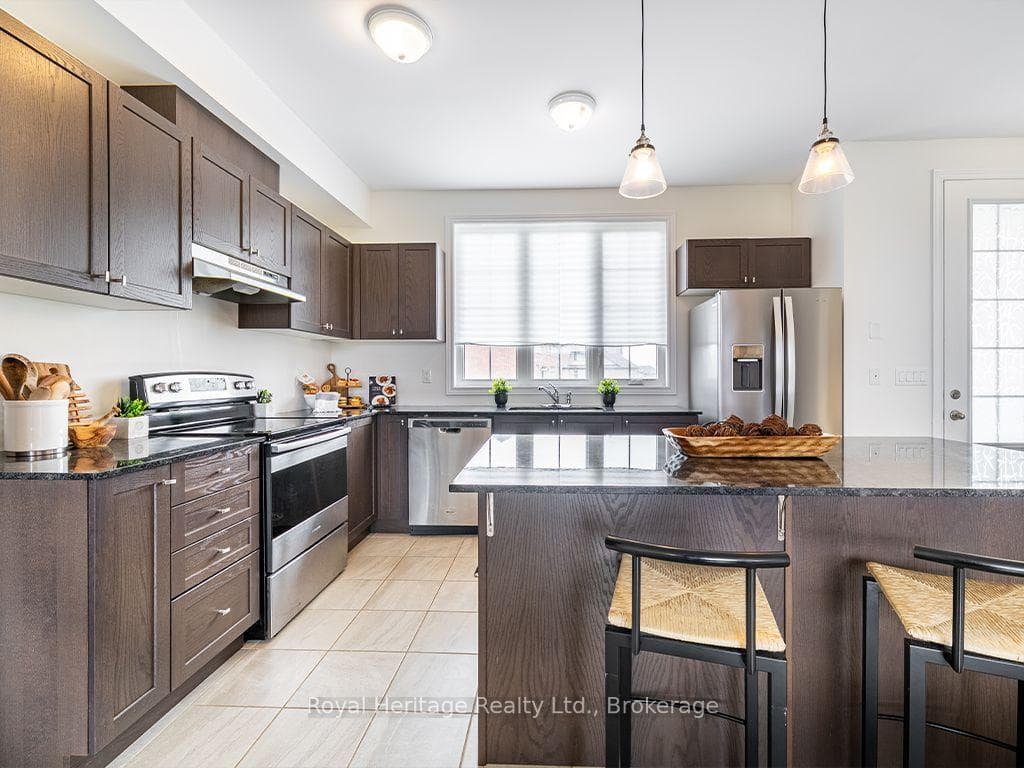 87 Summer Breeze Drive photo 3
