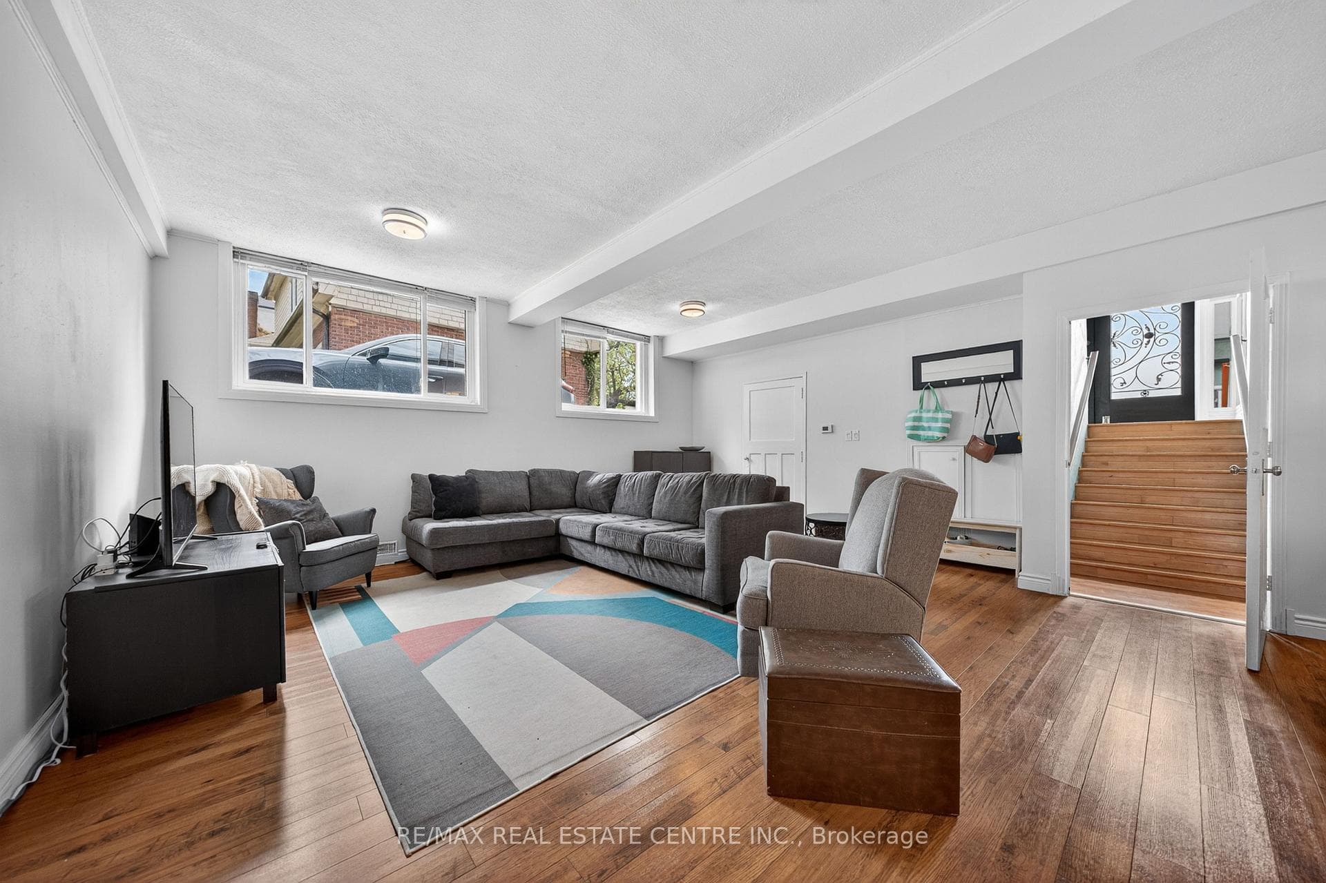 100 Mansion Street photo 5