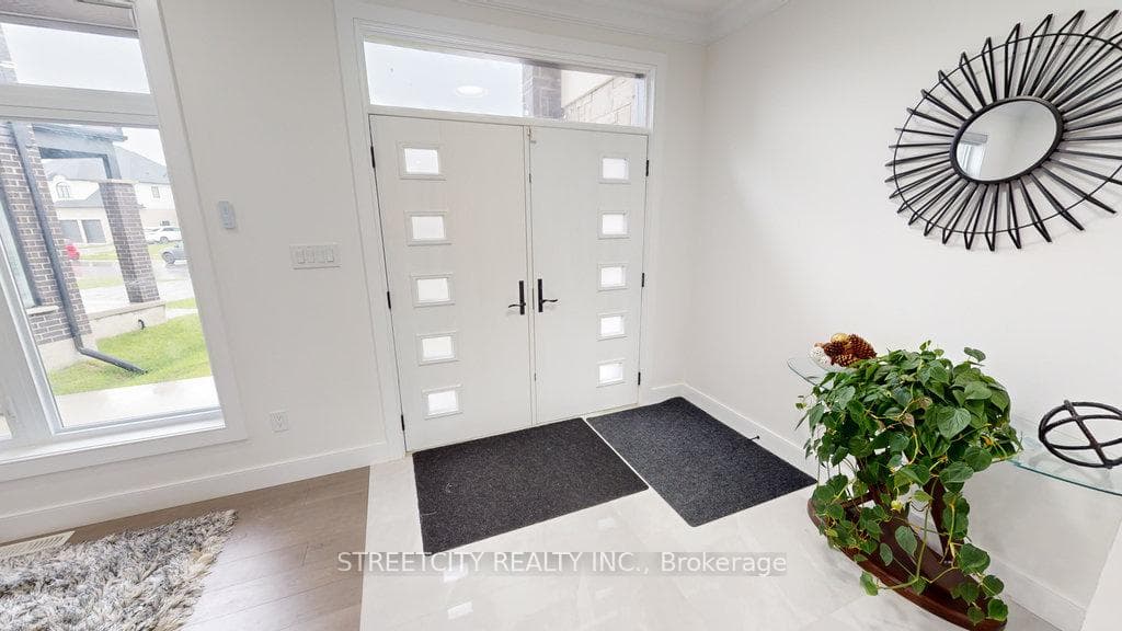 1460 MEDWAY PARK Drive photo 3