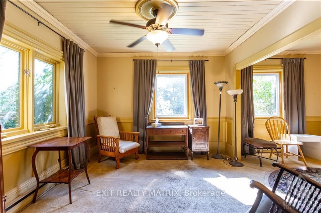 776 HAMILTON Road photo 7
