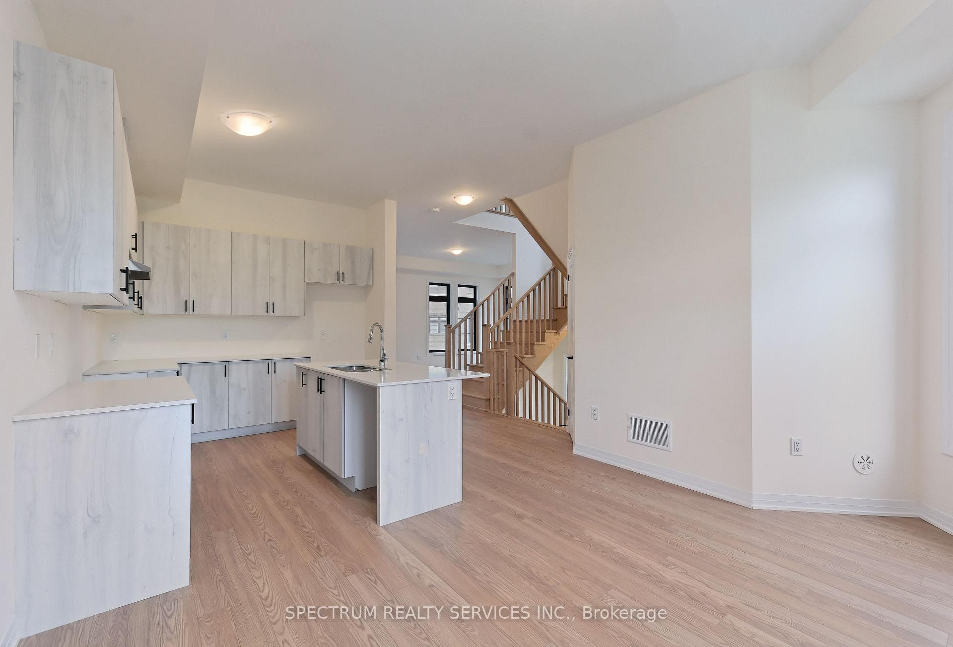 155 De La Roche Drive photo 19