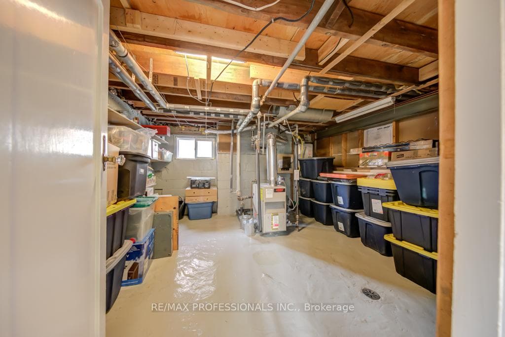 117 Grand Avenue photo 16