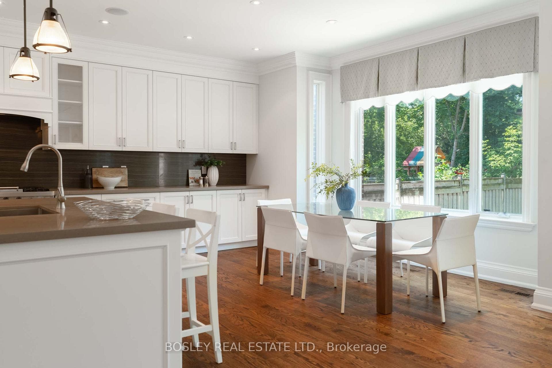 61 Rykert Crescent photo 18
