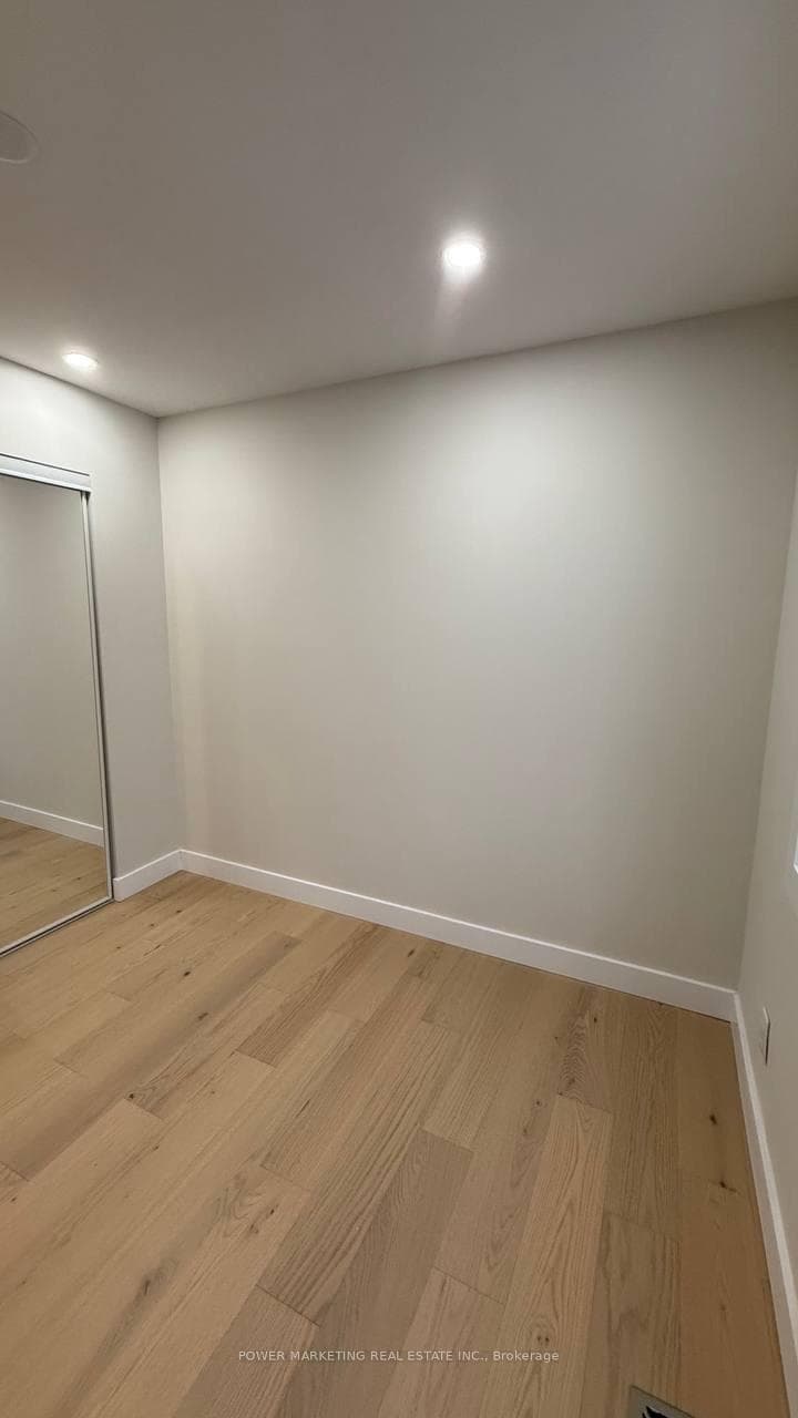 1052 CADBORO Road Unit A photo 10
