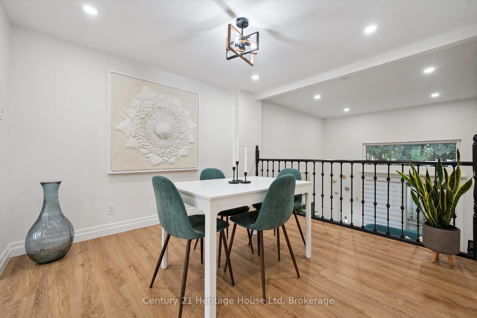 2 Worton Avenue Unit 10 photo 12