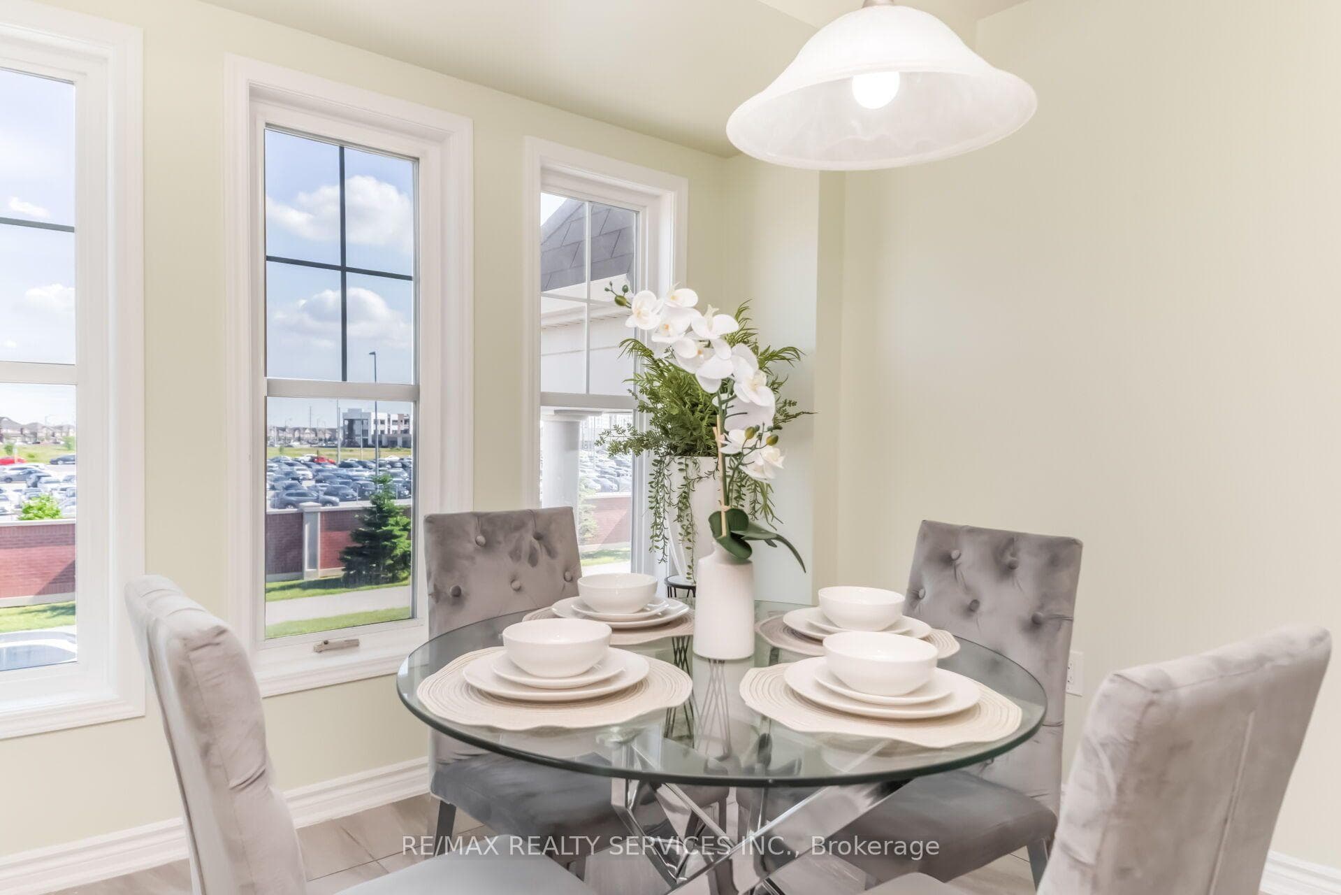 39 Baycliffe Crescent photo 15