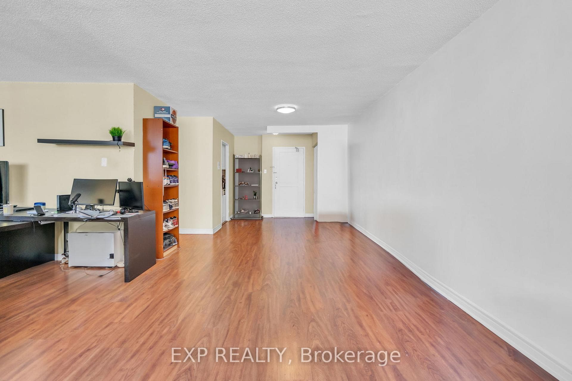 25 Silver Springs Boulevard Unit 1404 photo 10