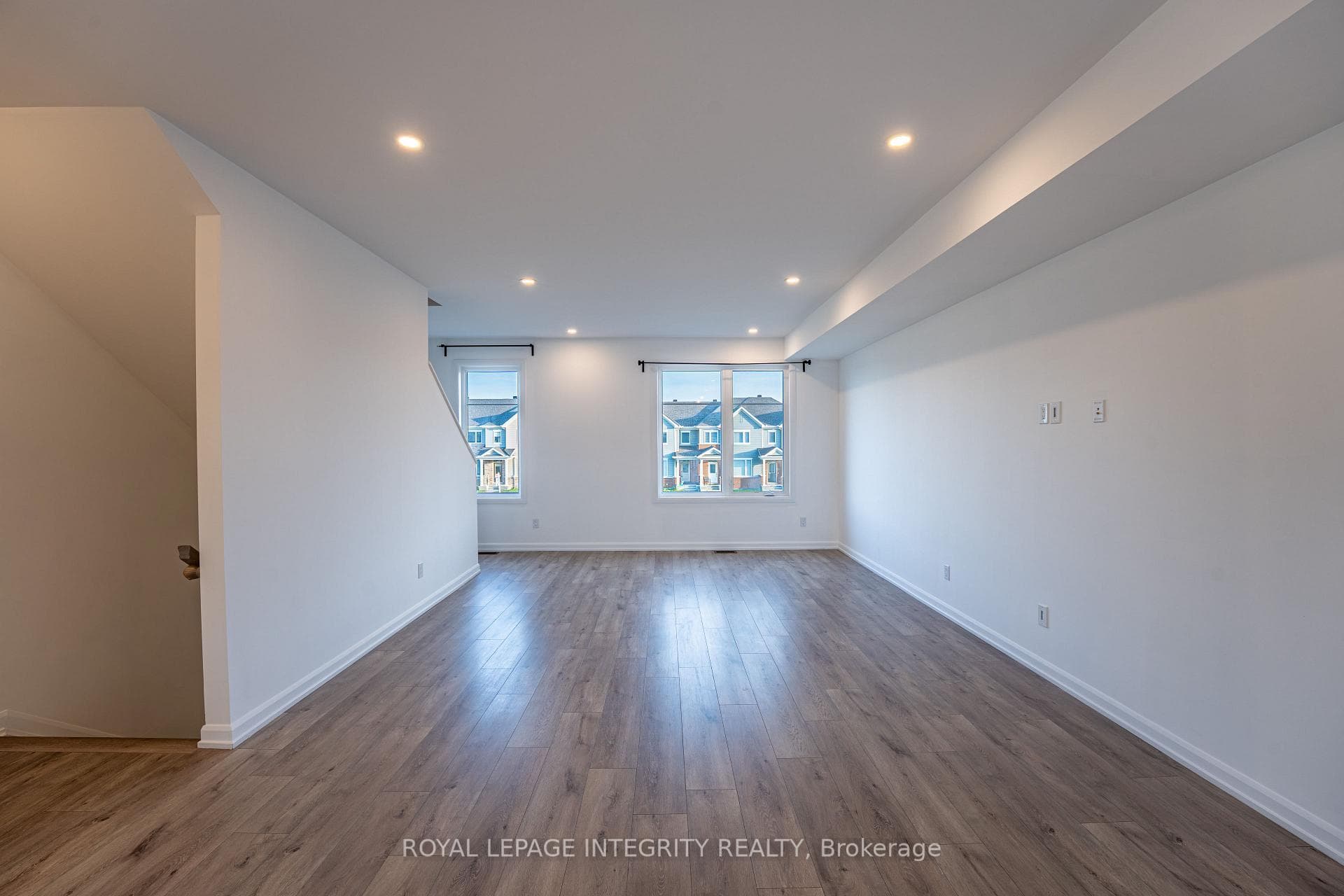 806 Everbloom Lane photo 19