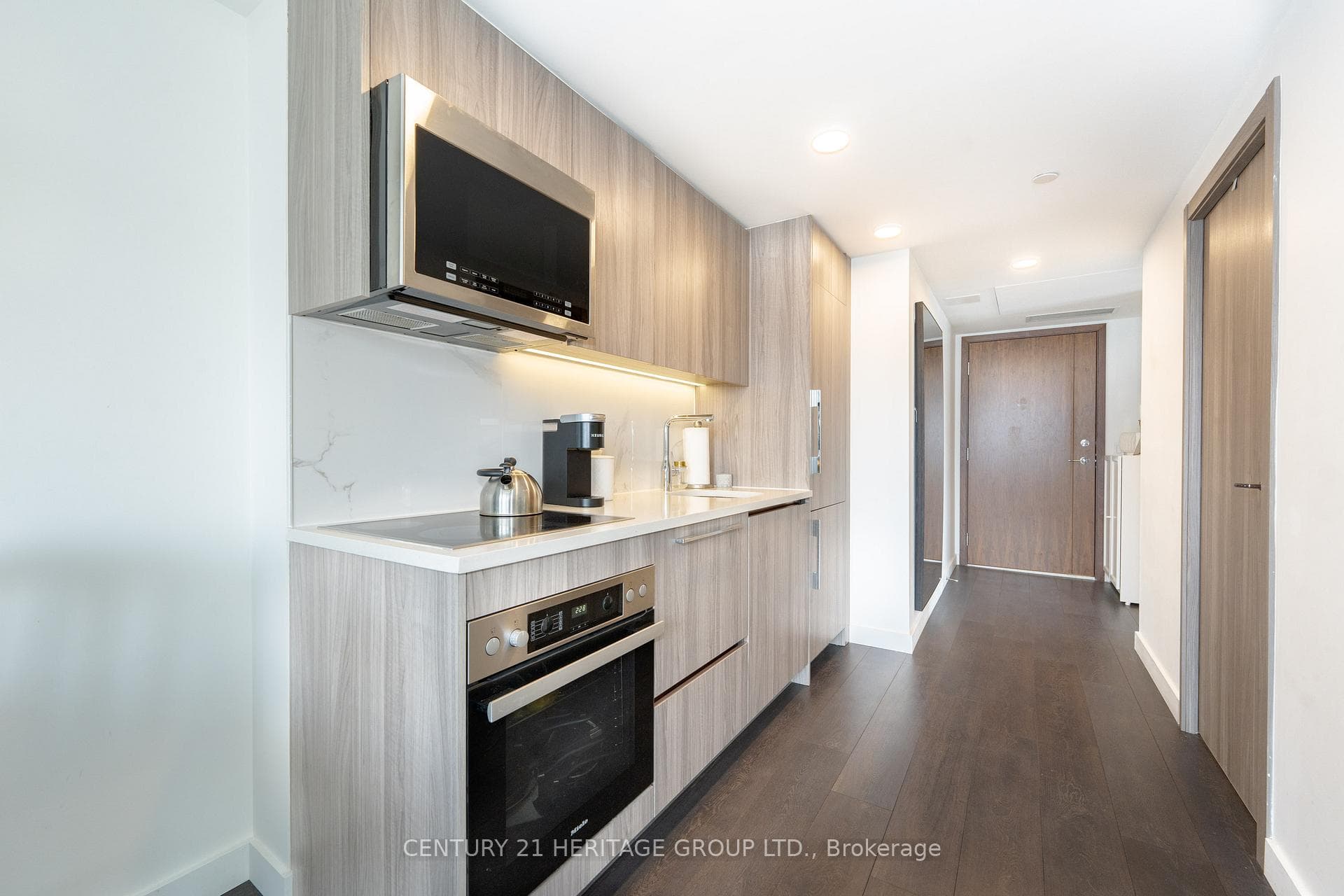 38 Widmer Street Unit 4801 photo 6