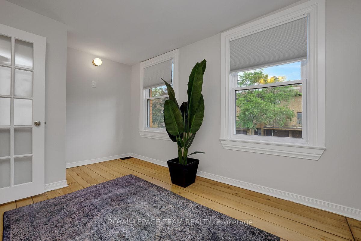 2nd bedroom/office.