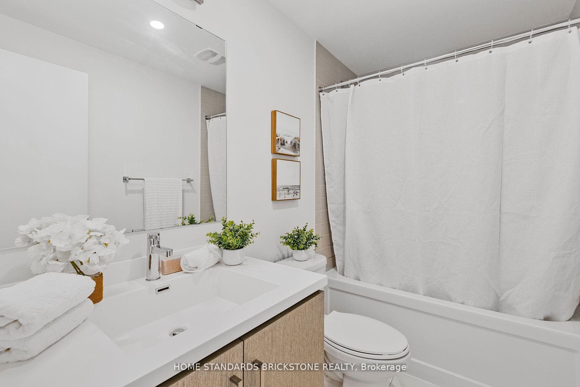 90 Honeycrisp Crescent Unit 366 photo 18