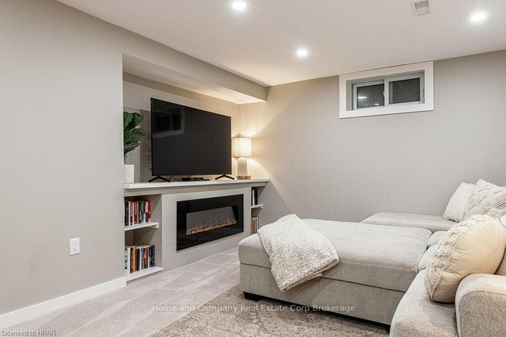 Rec Room w Electric Fireplace
