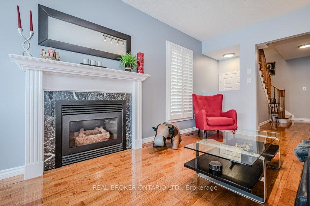 2101 Westmount Drive photo 11