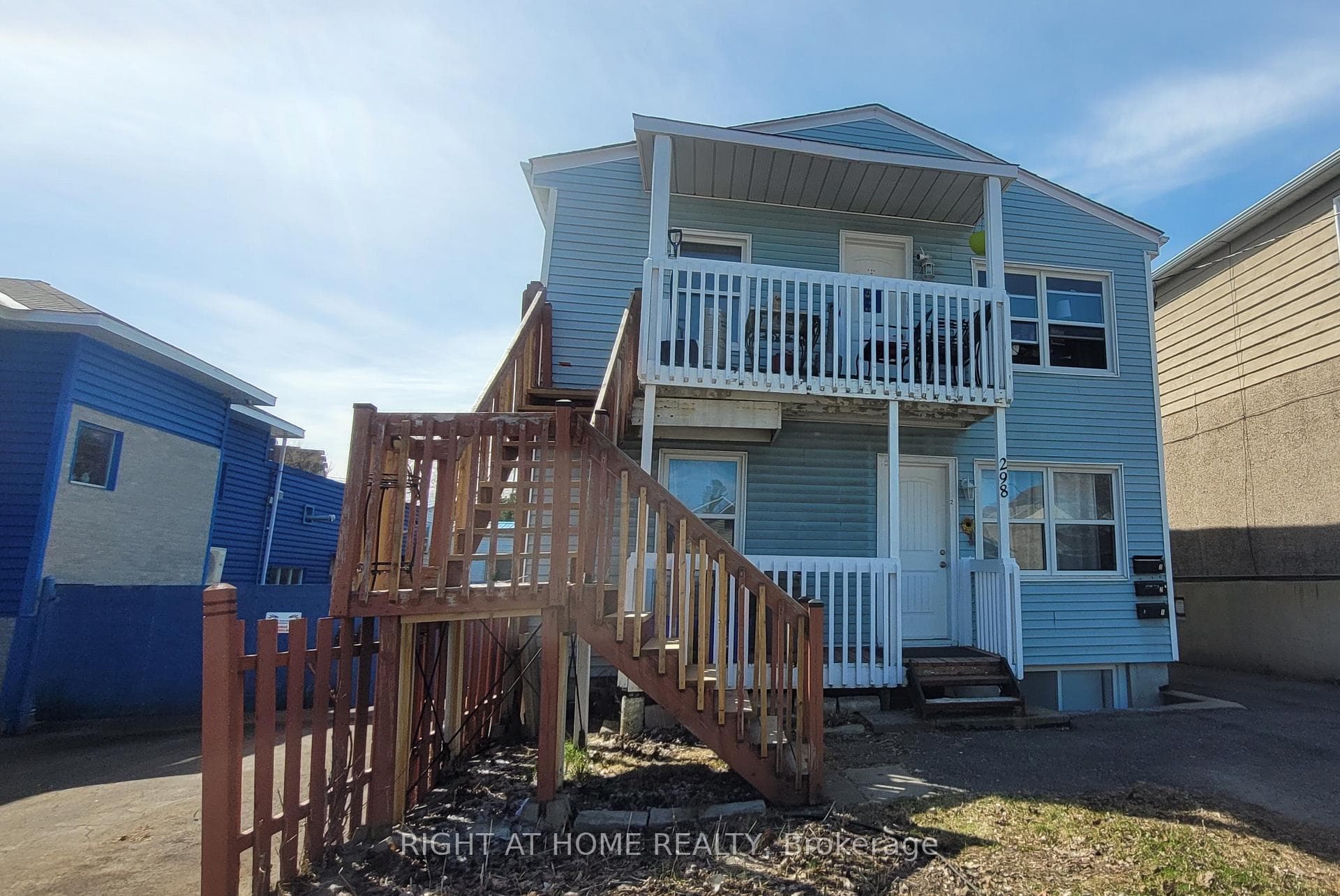 298 Montfort Street photo 1