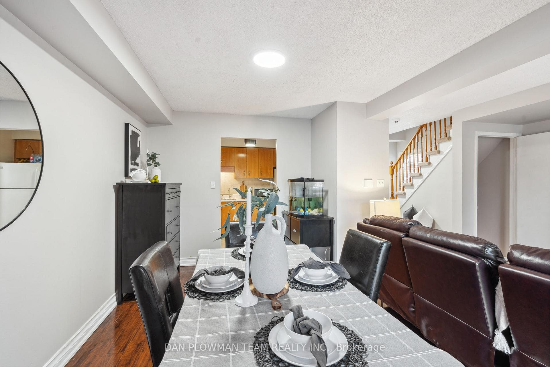 45 Sharp Crescent photo 6