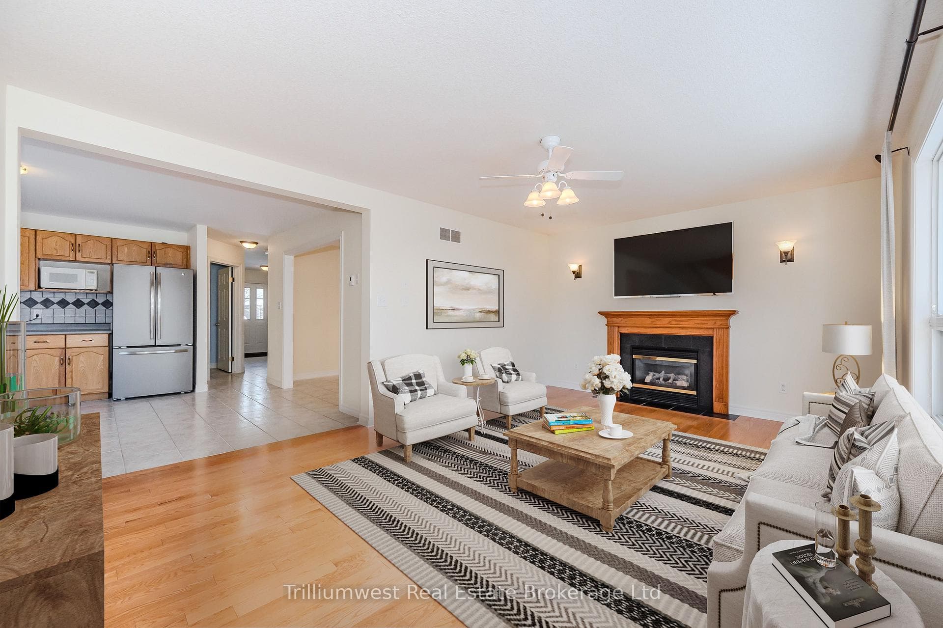 67 MUNROE Crescent photo 6