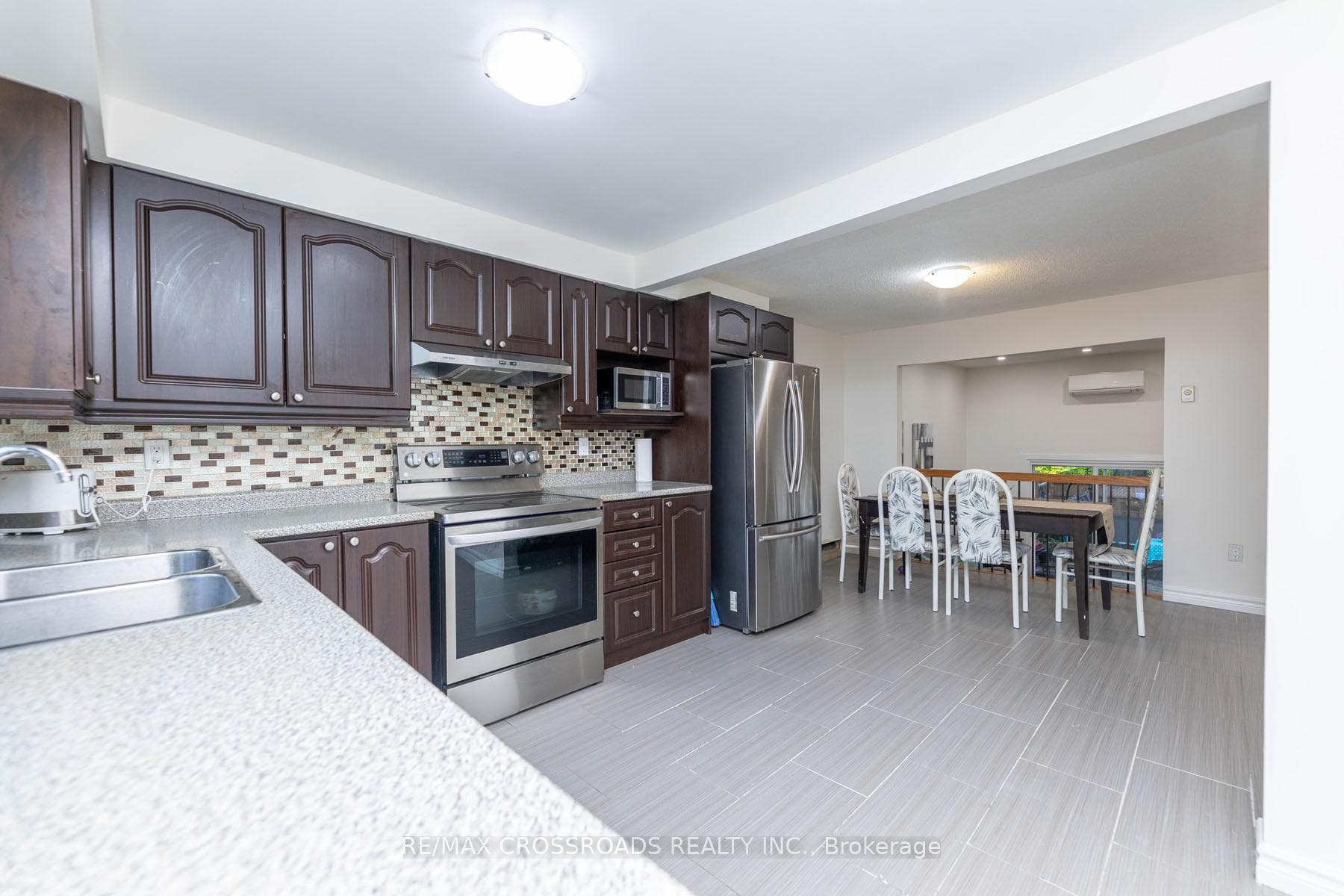 141 GALLOWAY Road Unit 19 photo 14