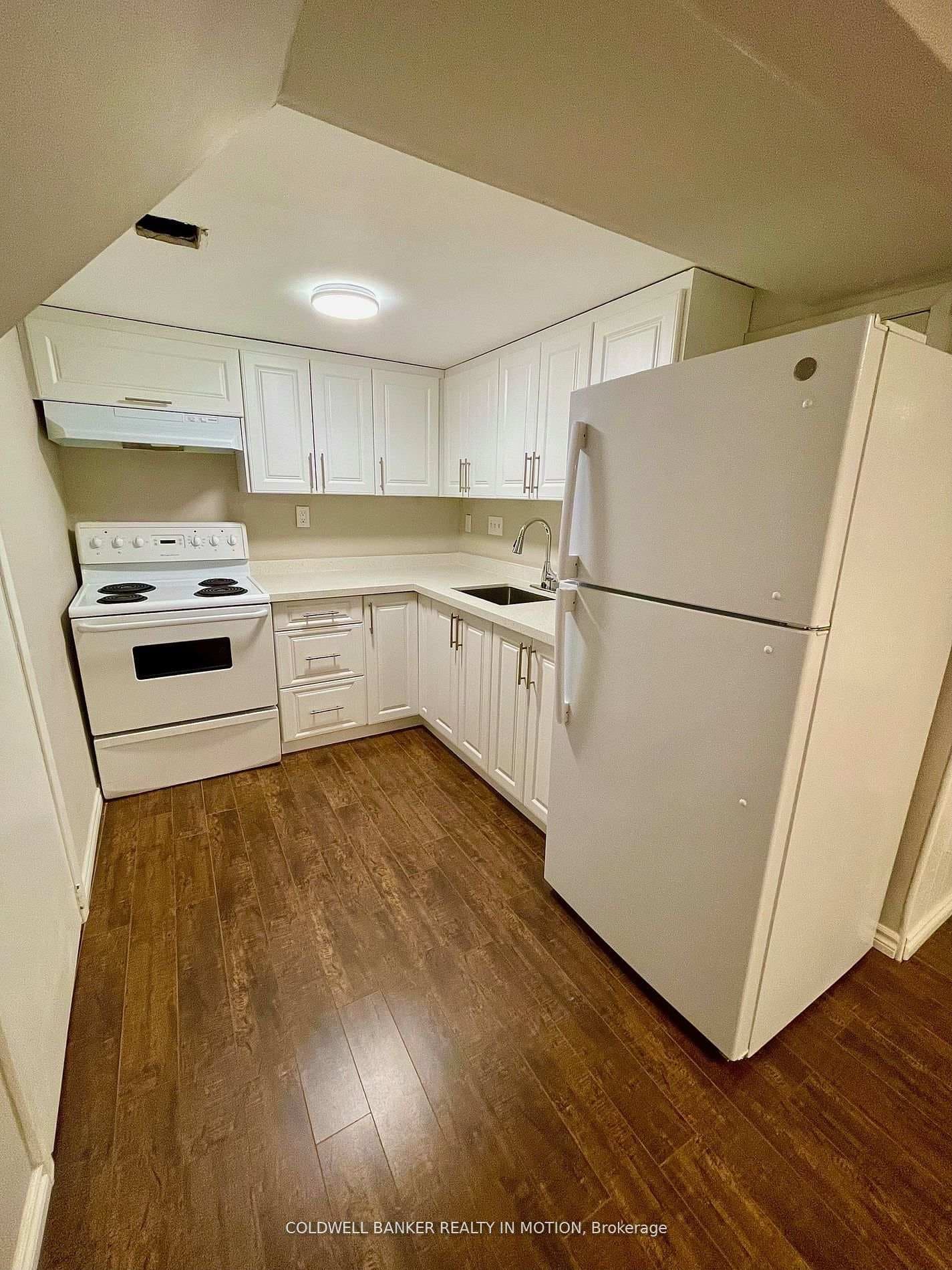 2907 Inlake Circuit Unit Bsement photo 8
